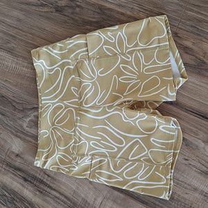EUC Billabong fitted bike shorts with pockets